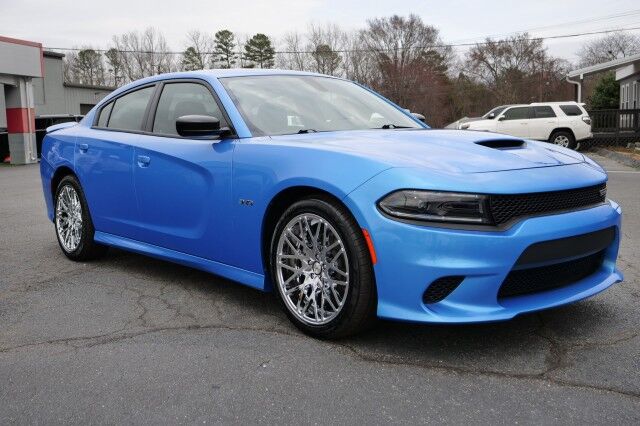 2023 Dodge Charger R/T / Harman Kardon Audio / Heated Seats / 5.7L V8! High Point NC