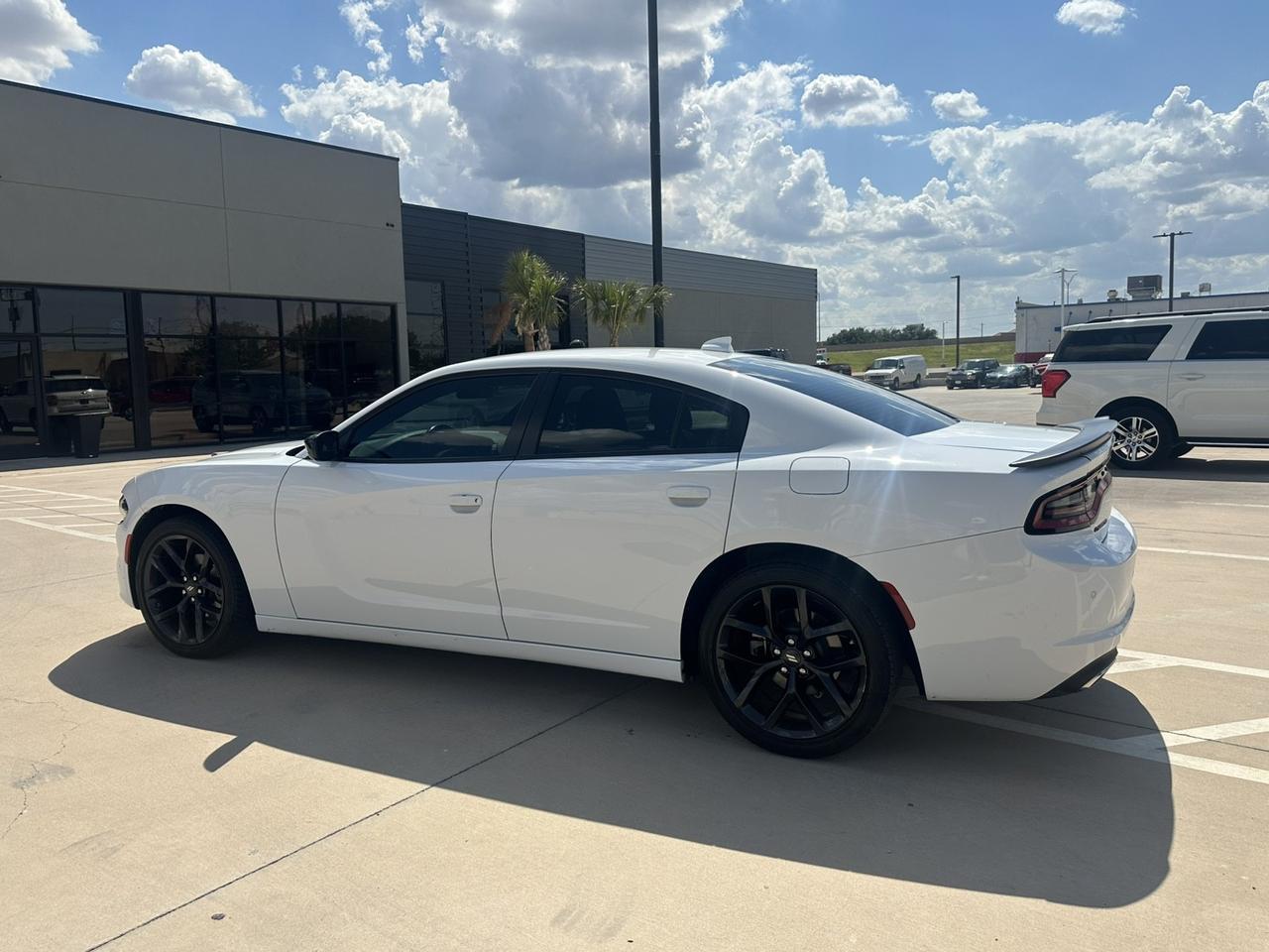 2023 Dodge Charger SXT photo 7