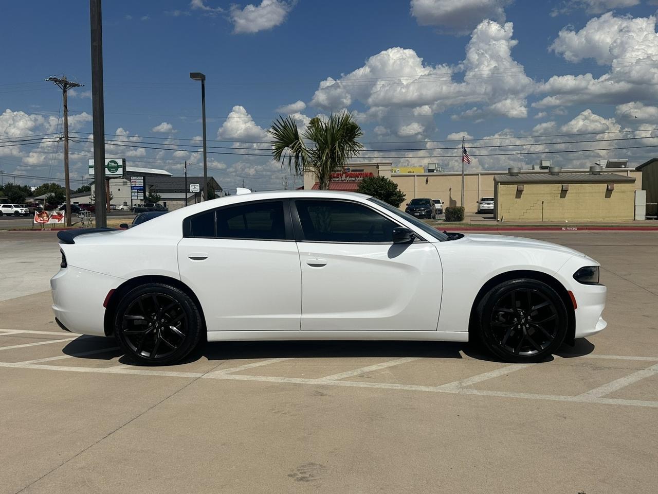 2023 Dodge Charger SXT photo 4