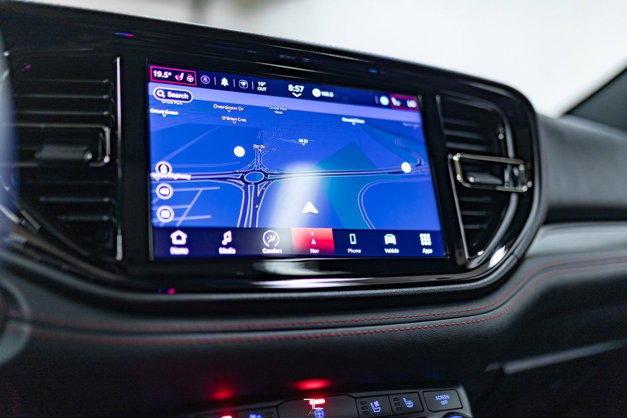 2023 Dodge Durango AWD GT Plus Leather Roof Nav BCam Red Deer AB