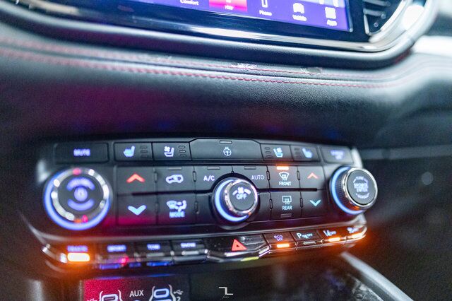 2023 Dodge Durango AWD R/T Plus HEMI Leather Roof Nav BCam Red Deer AB