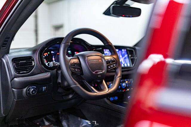 2023 Dodge Durango AWD R/T Plus HEMI Leather Roof Nav BCam Red Deer AB