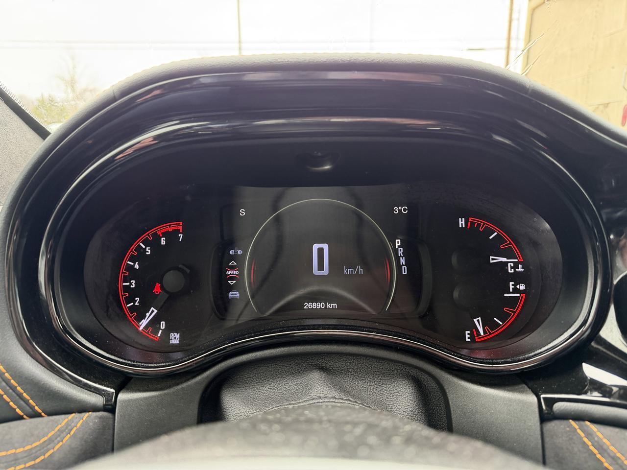 2023 Dodge Durango R/T Hemi Orange AWD | Low KMs | V8 | 6 Passenger | Sunroof | NAV | Heated Vented Seats Redwater AB