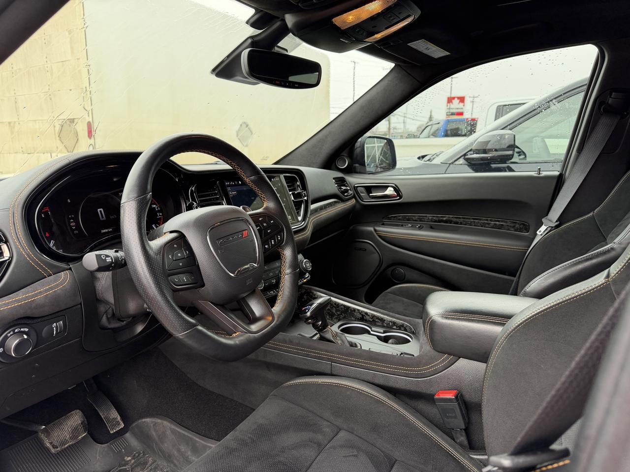 2023 Dodge Durango R/T Hemi Orange AWD | Low KMs | V8 | 6 Passenger | Sunroof | NAV | Heated Vented Seats Redwater AB