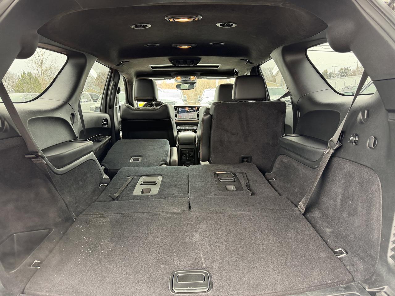 2023 Dodge Durango R/T Hemi Orange AWD | Low KMs | V8 | 6 Passenger | Sunroof | NAV | Heated Vented Seats Redwater AB