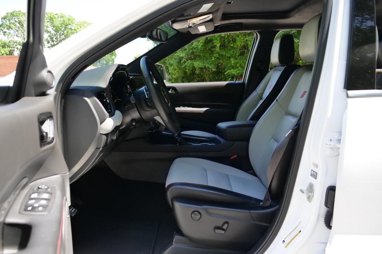 2023 Dodge Durango R/T Premium AWD / Blacktop PKG / Captain Chairs! Lincolnton NC