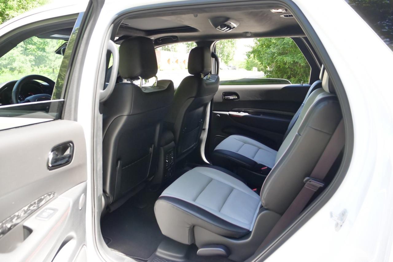 2023 Dodge Durango R/T Premium AWD / Blacktop PKG / Captain Chairs! Lincolnton NC