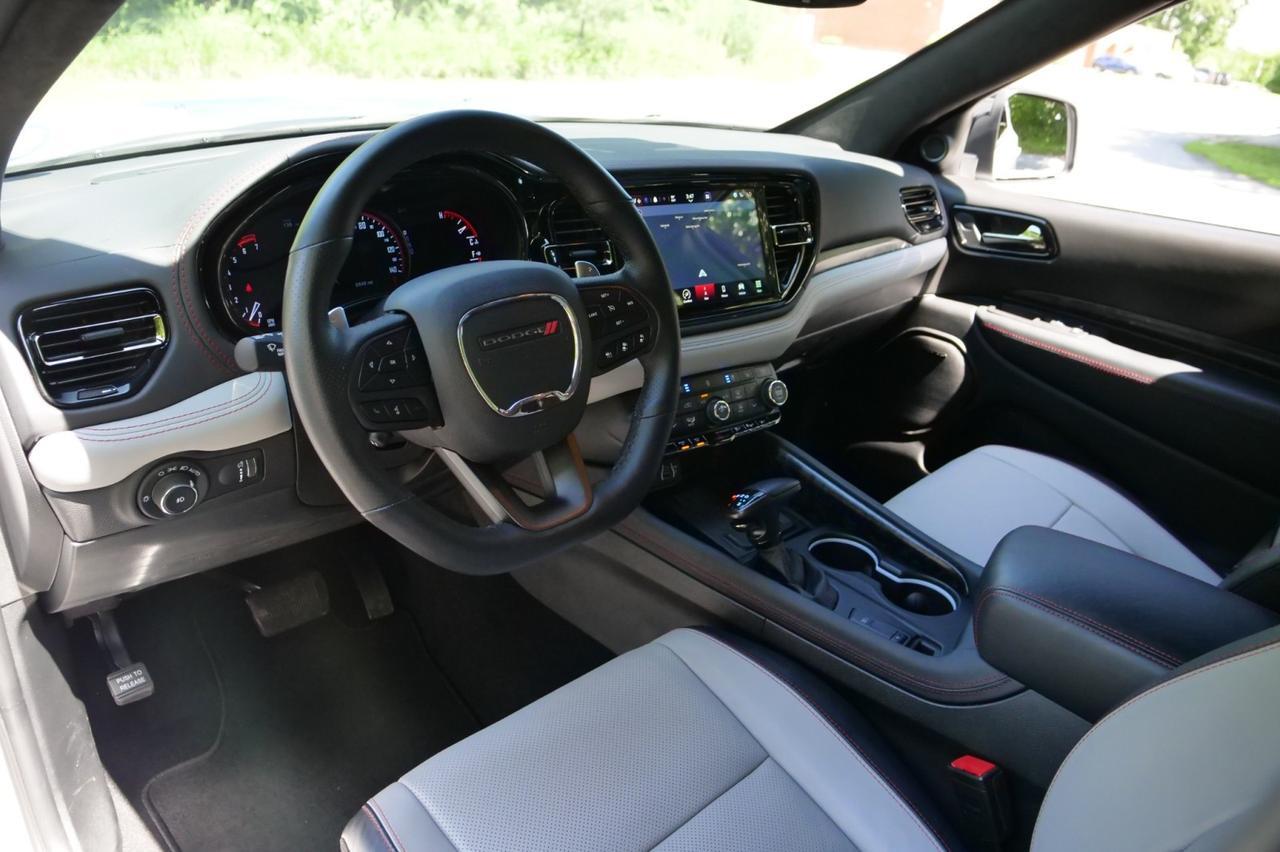 2023 Dodge Durango R/T Premium AWD / Blacktop PKG / Captain Chairs! Lincolnton NC