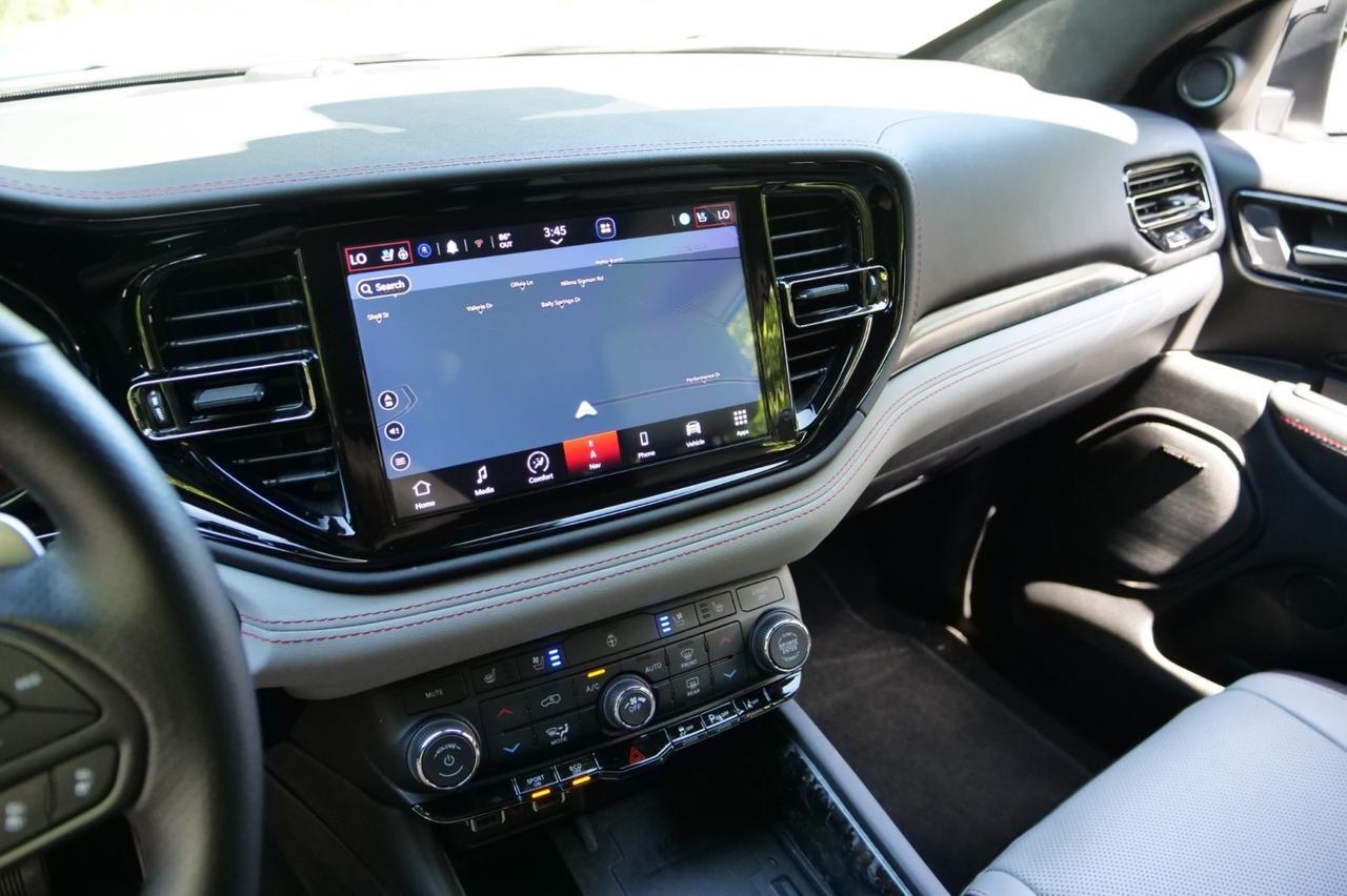 2023 Dodge Durango R/T Premium AWD / Blacktop PKG / Captain Chairs! Lincolnton NC