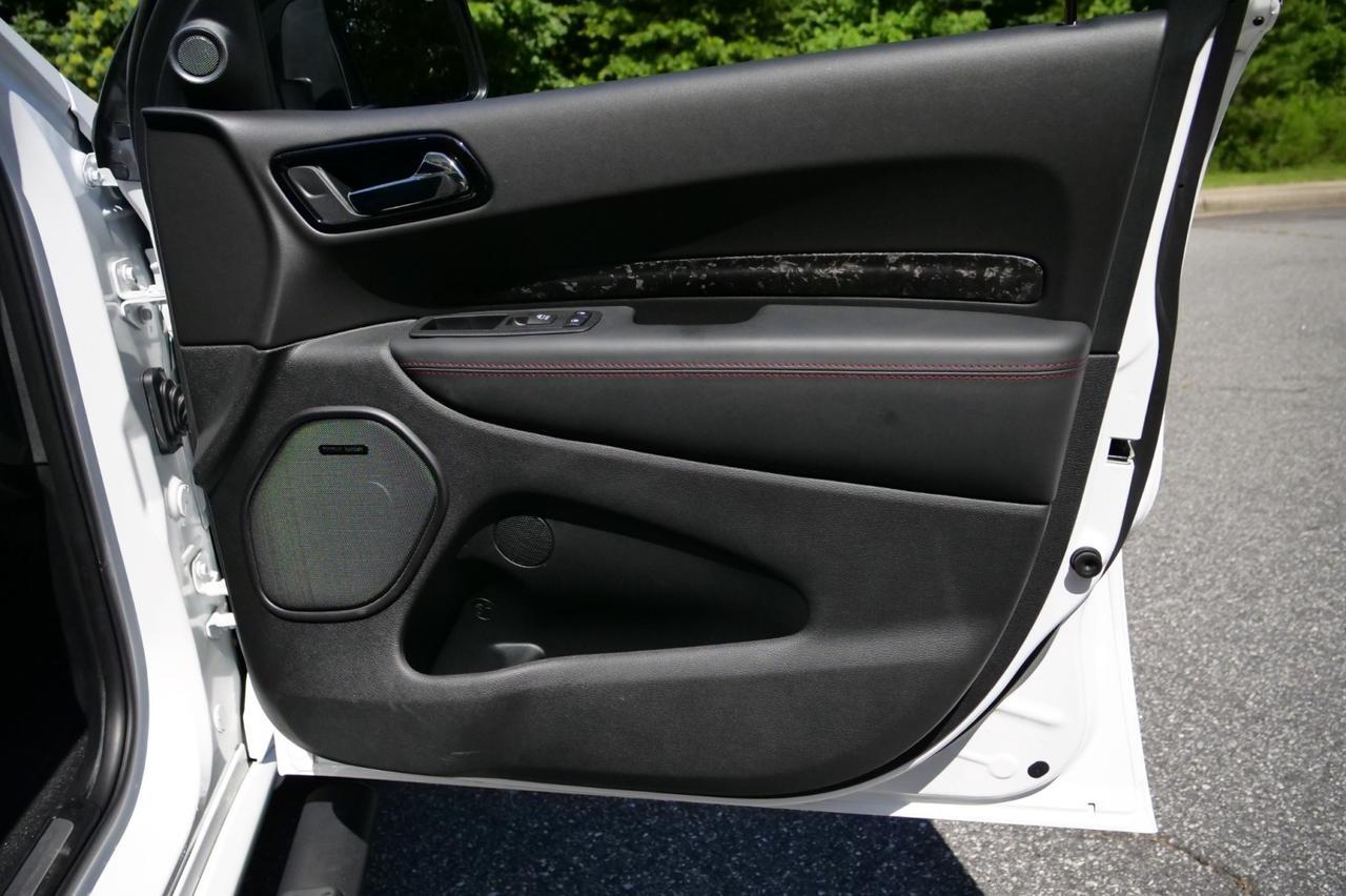 2023 Dodge Durango R/T Premium AWD / Blacktop PKG / Captain Chairs! Lincolnton NC