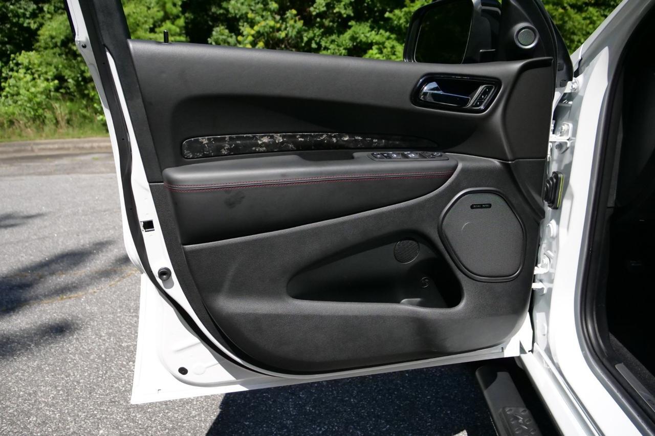 2023 Dodge Durango R/T Premium AWD / Blacktop PKG / Captain Chairs! Lincolnton NC