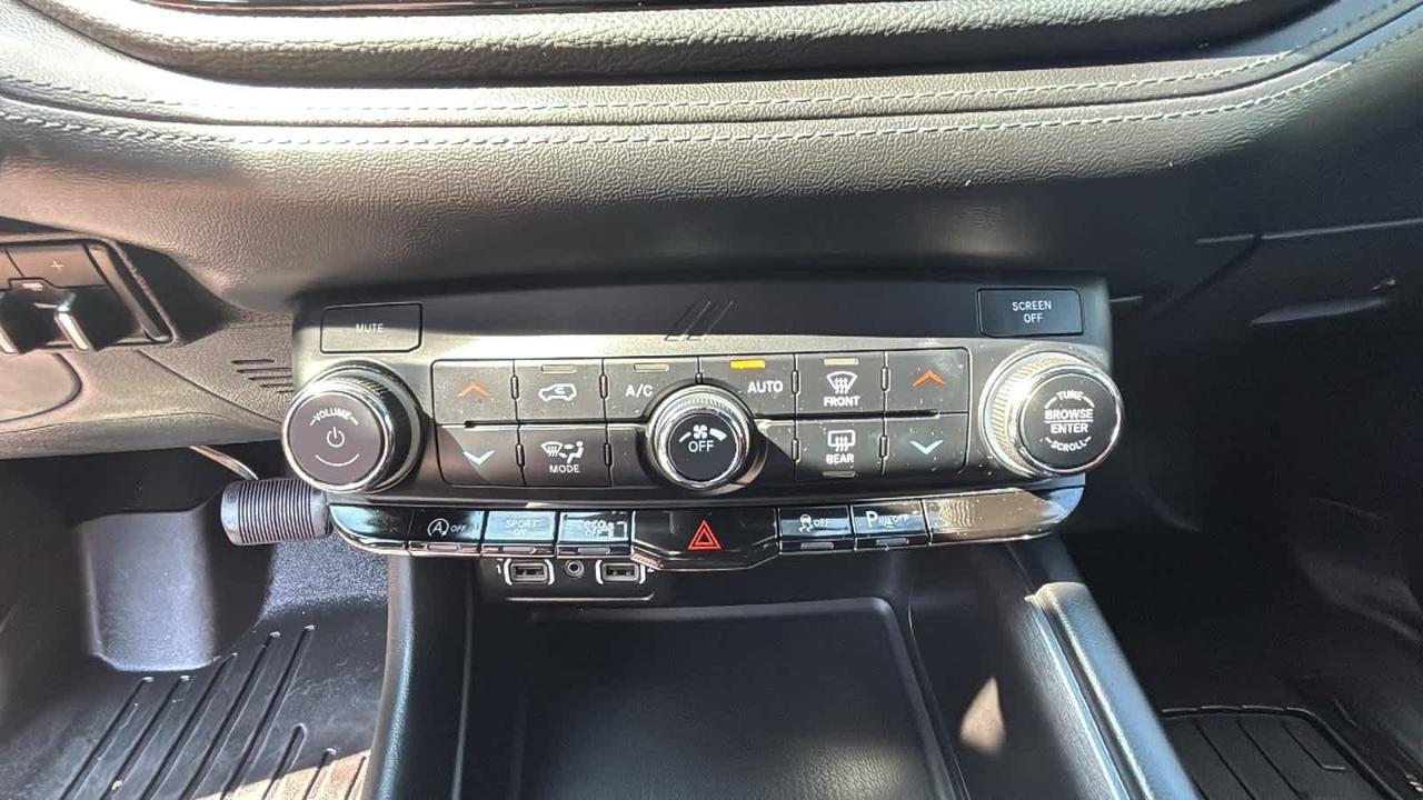 2023 Dodge Durango SXT Launch Edition Hudson MA