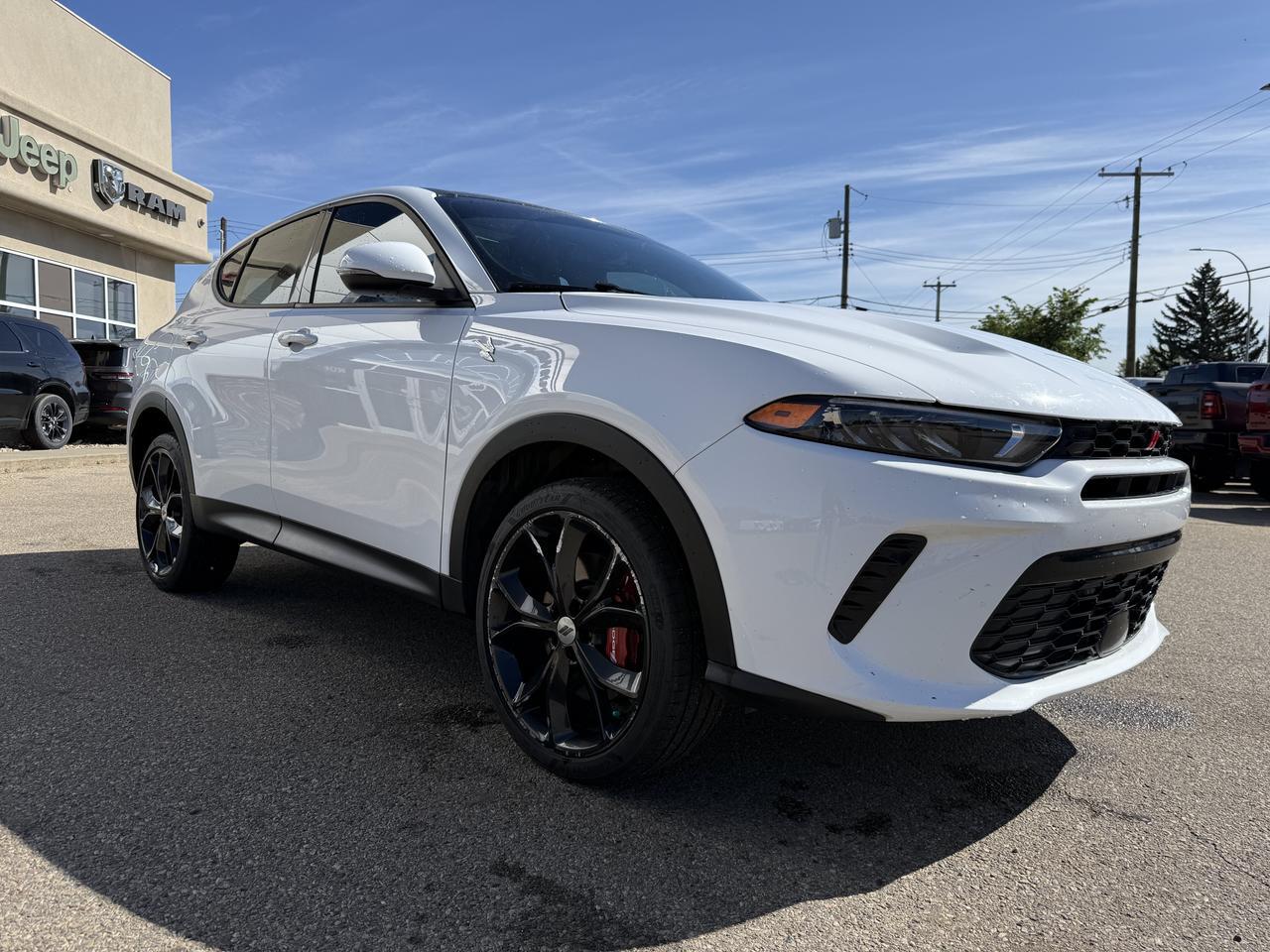 2023 Dodge Hornet GT Plus AWD | 2L Turbo | Track Pack | 20IN Abyss Wheels | Sunroof | Heated Vented Leather Seats Redwater AB