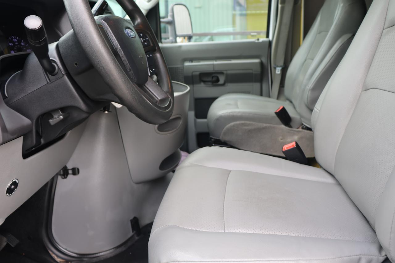 2023 FORD ECONOLINE E350 SUPER DUTY CUTAWAY VAN Houston TX