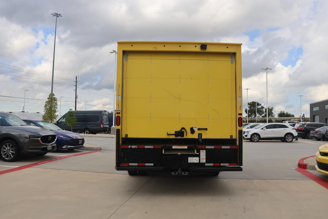 2023 FORD ECONOLINE E350 SUPER DUTY CUTAWAY VAN Houston TX