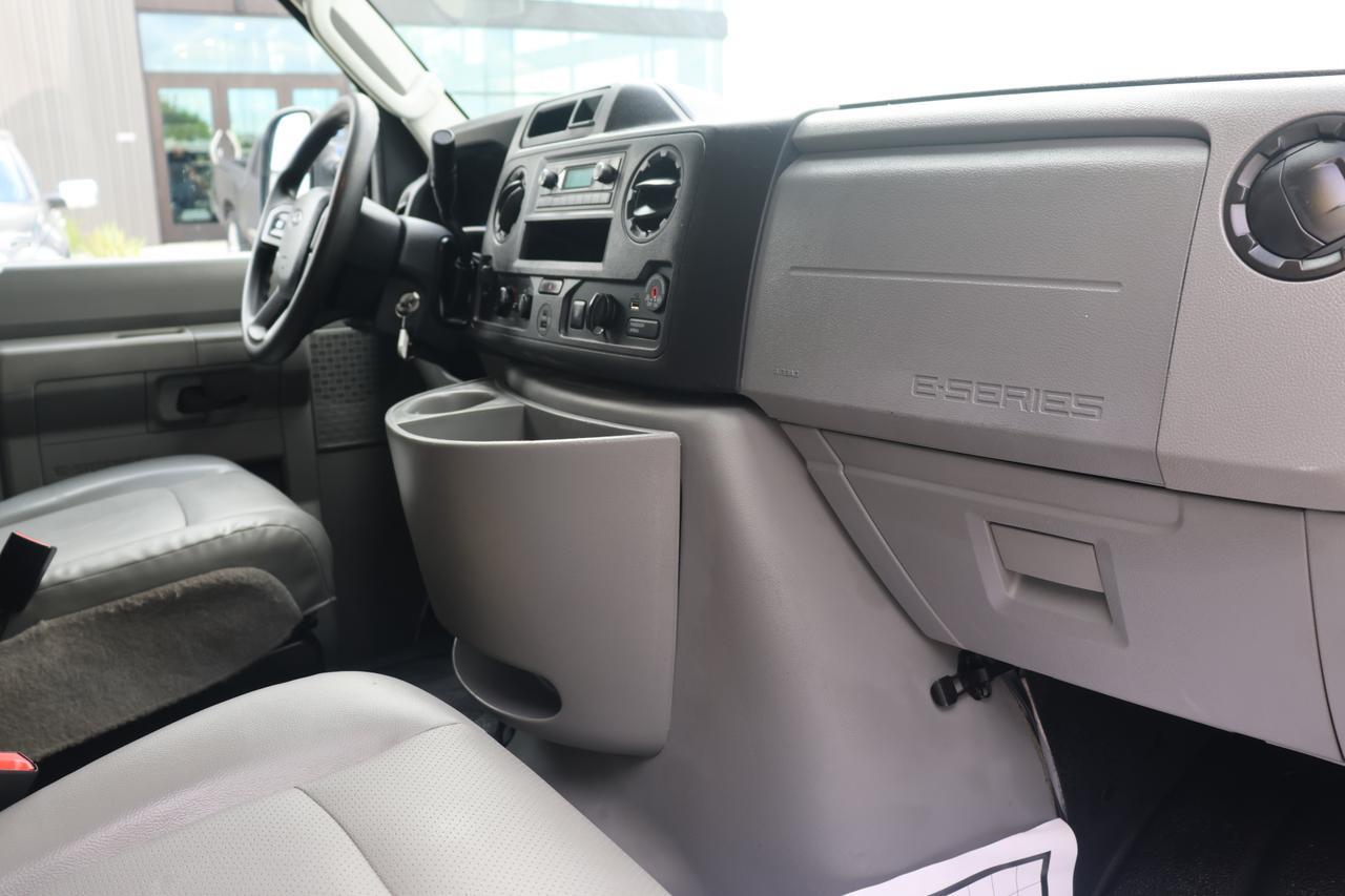 2023 FORD ECONOLINE E350 SUPER DUTY CUTAWAY VAN Houston TX