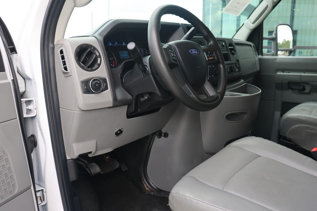 2023 FORD ECONOLINE E350 SUPER DUTY CUTAWAY VAN Houston TX