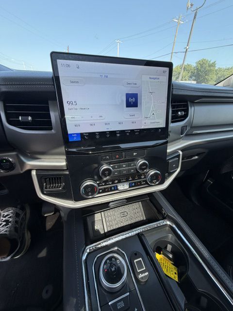 2023 FORD EXPEDITION XLT Grand Prairie TX