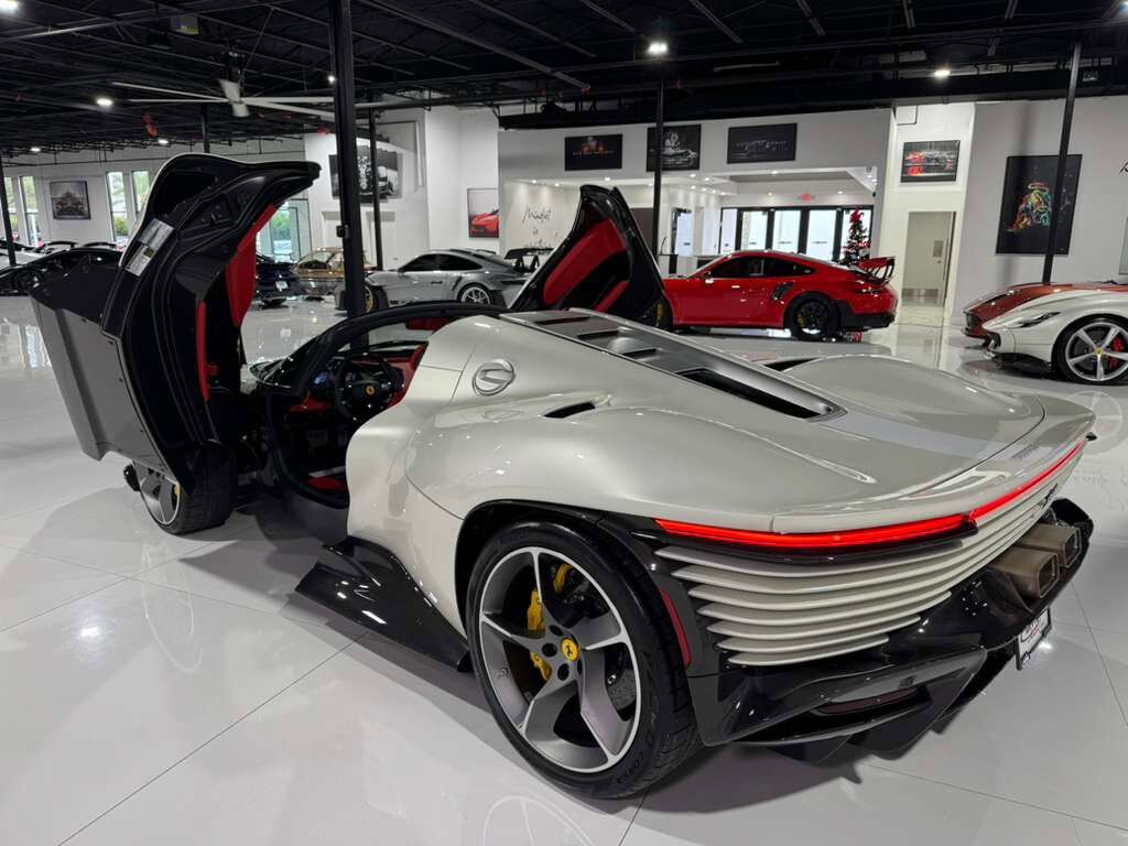 2023 Ferrari Daytona SP3 Bianco Italia paint, Livrea Bianco Cervino, Rosso Ferrari interior, airbrushed shield AND MUCH MORE! Fort Lauderdale FL