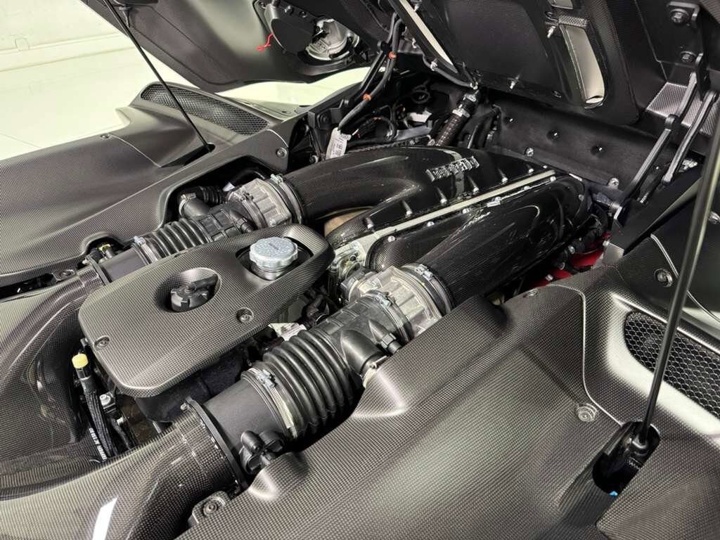 2023 Ferrari Daytona SP3 Bianco Italia paint, Livrea Bianco Cervino, Rosso Ferrari interior, airbrushed shield AND MUCH MORE! Fort Lauderdale FL