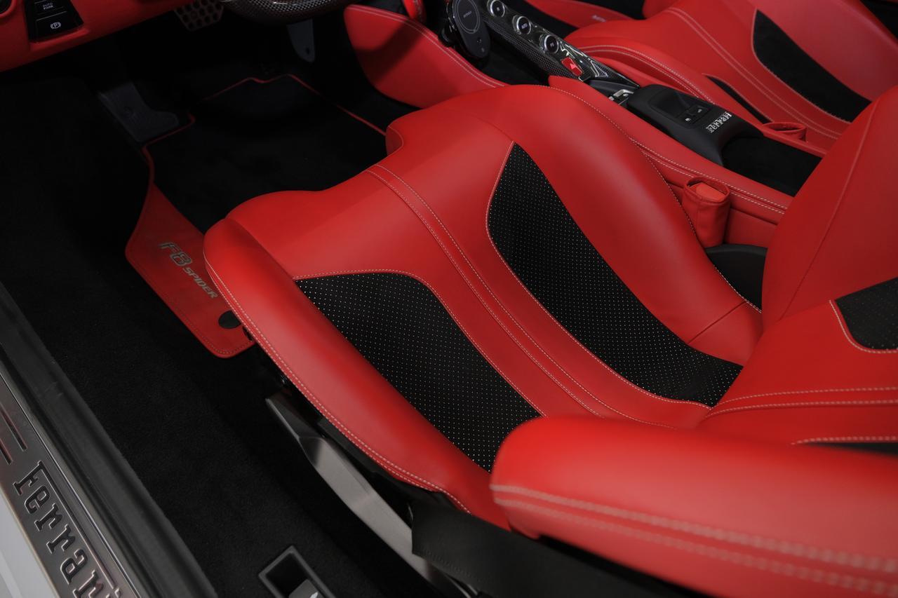 2023 Ferrari F8 Spider Base Miami FL