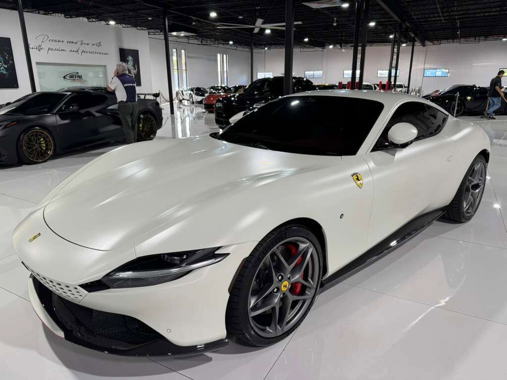 2023 Ferrari Roma Bianco Avus paint, two-tone leather interior, full electric seats, front driving camera & MUCH MORE!