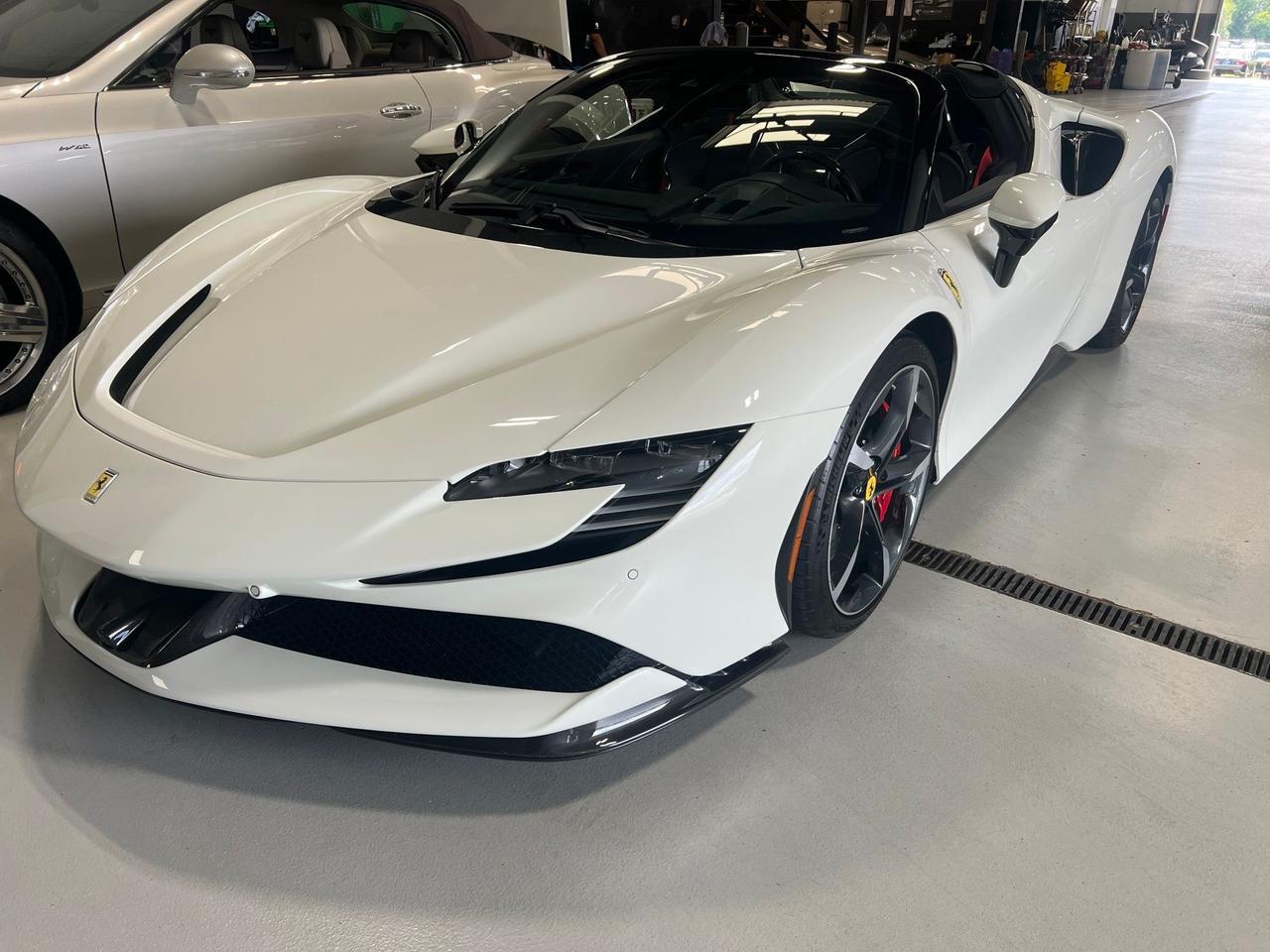 2023 Ferrari SF90 Spider Base