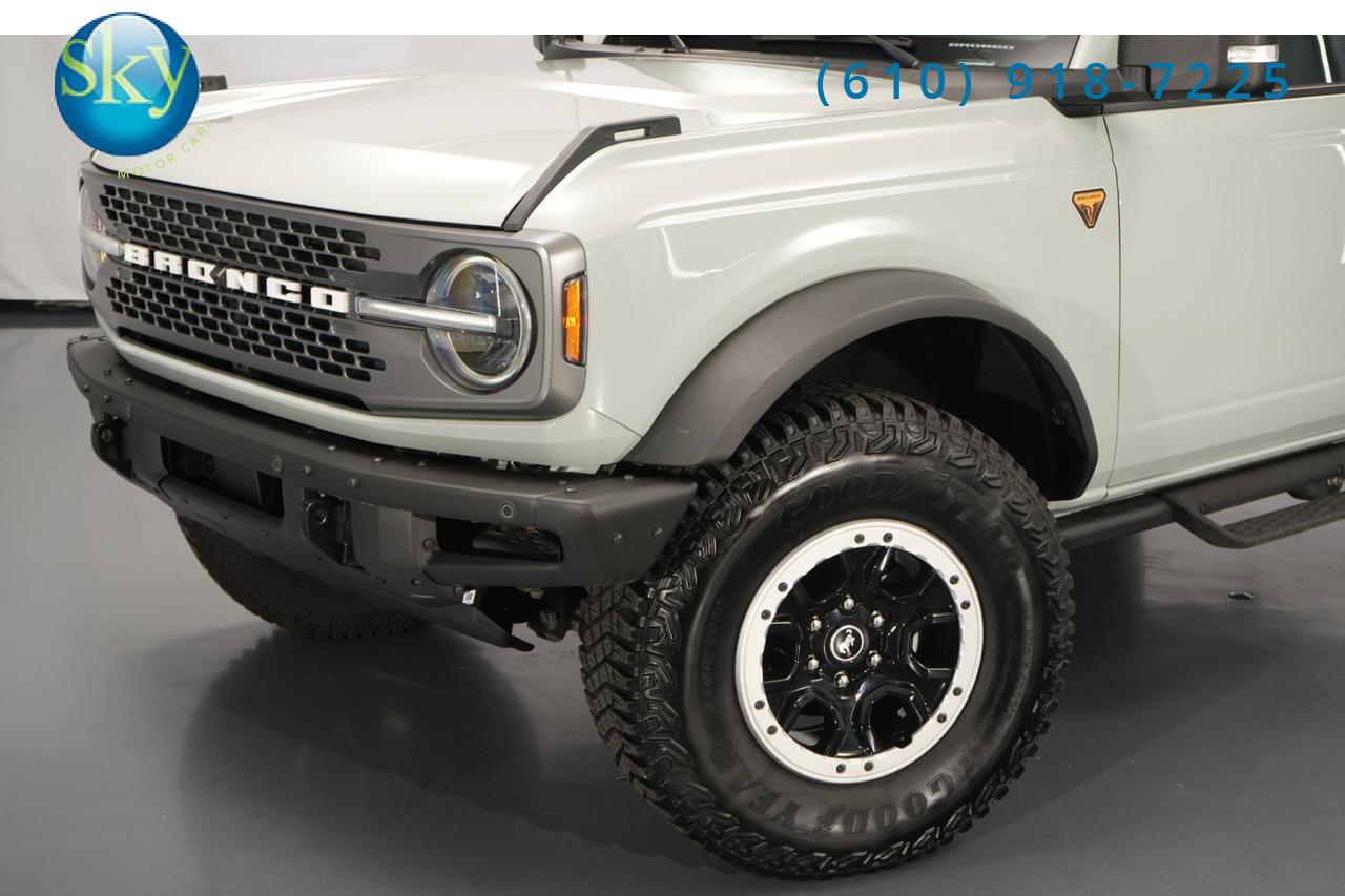 2023 Ford Bronco 2 Door 4WD Badlands V6