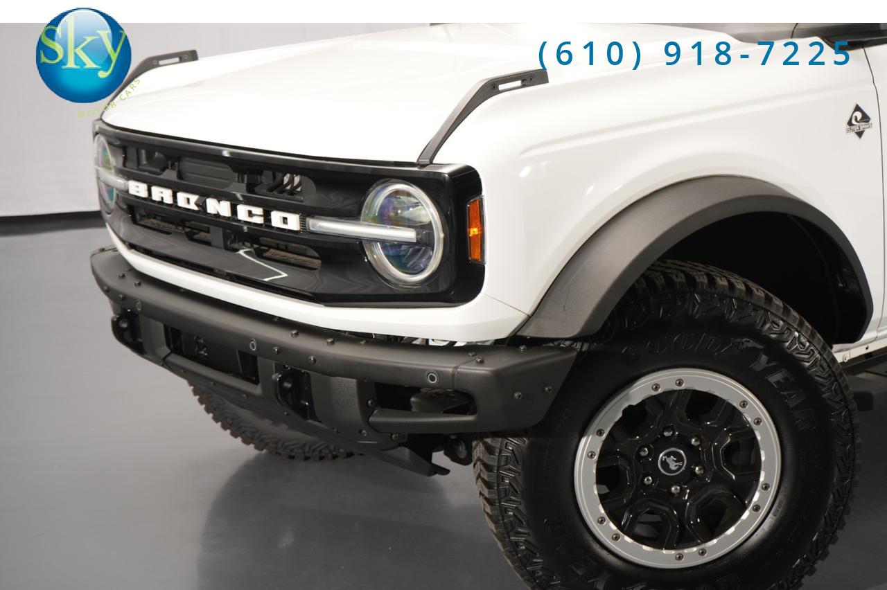 2023 Ford Bronco 4 Door 4WD Outer Banks SASQUATCH PACKAGE