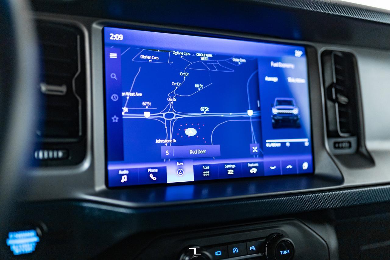 2023 Ford Bronco 4x4 Outer Banks Nav BCam Red Deer AB