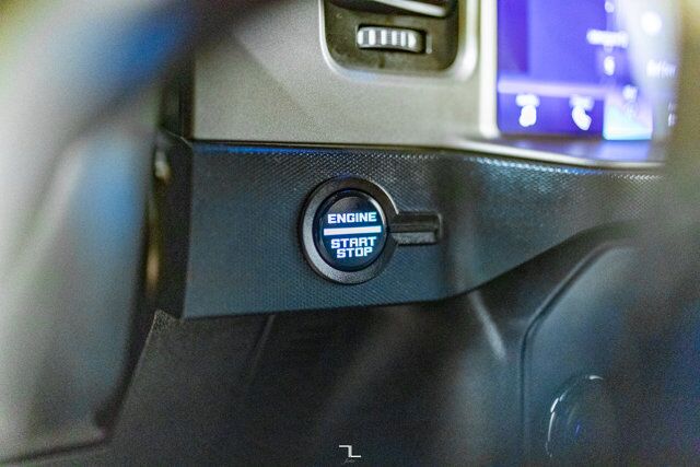 2023 Ford Bronco 4x4 Outer Banks Nav BCam Red Deer AB