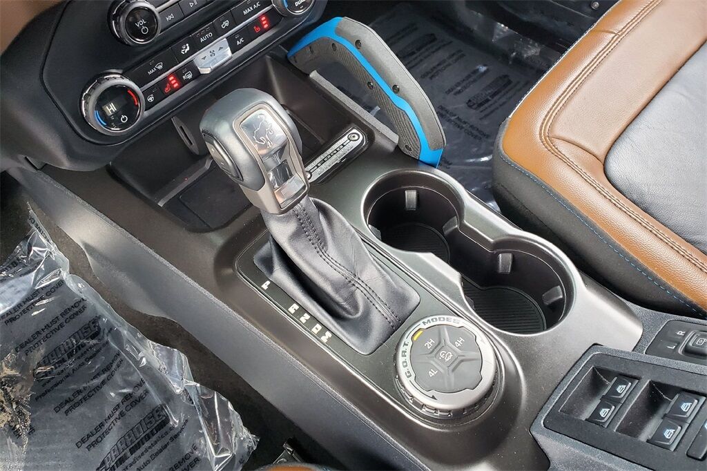 2023 Ford Bronco Outer Banks Hondo TX