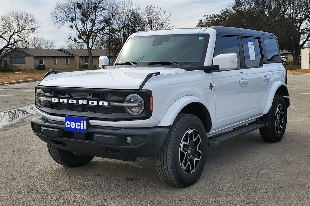 2023 Ford Bronco Outer Banks Hondo TX