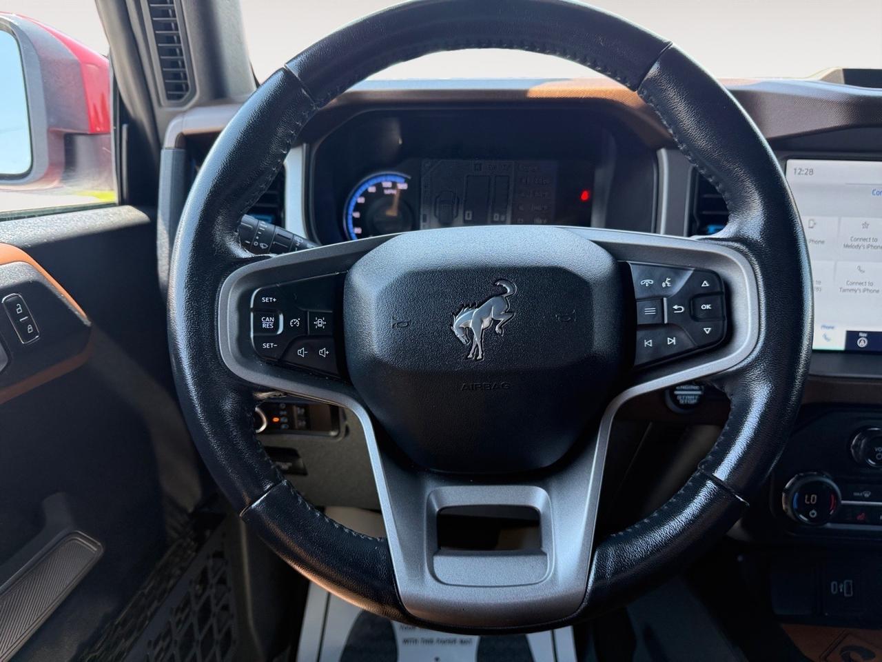 2023 Ford Bronco Outer Banks, HEATED SEATS, RUNNING BOARDS, POWER/HEATED MIRRORS, APPLE CARPLAY/ANDORID AUTO, AUTO START/STOP, PUSH BUTTON START, BACKUP CAMERA, CLEAN CARFAX, ONLY 1 OWNER! Norfolk VA