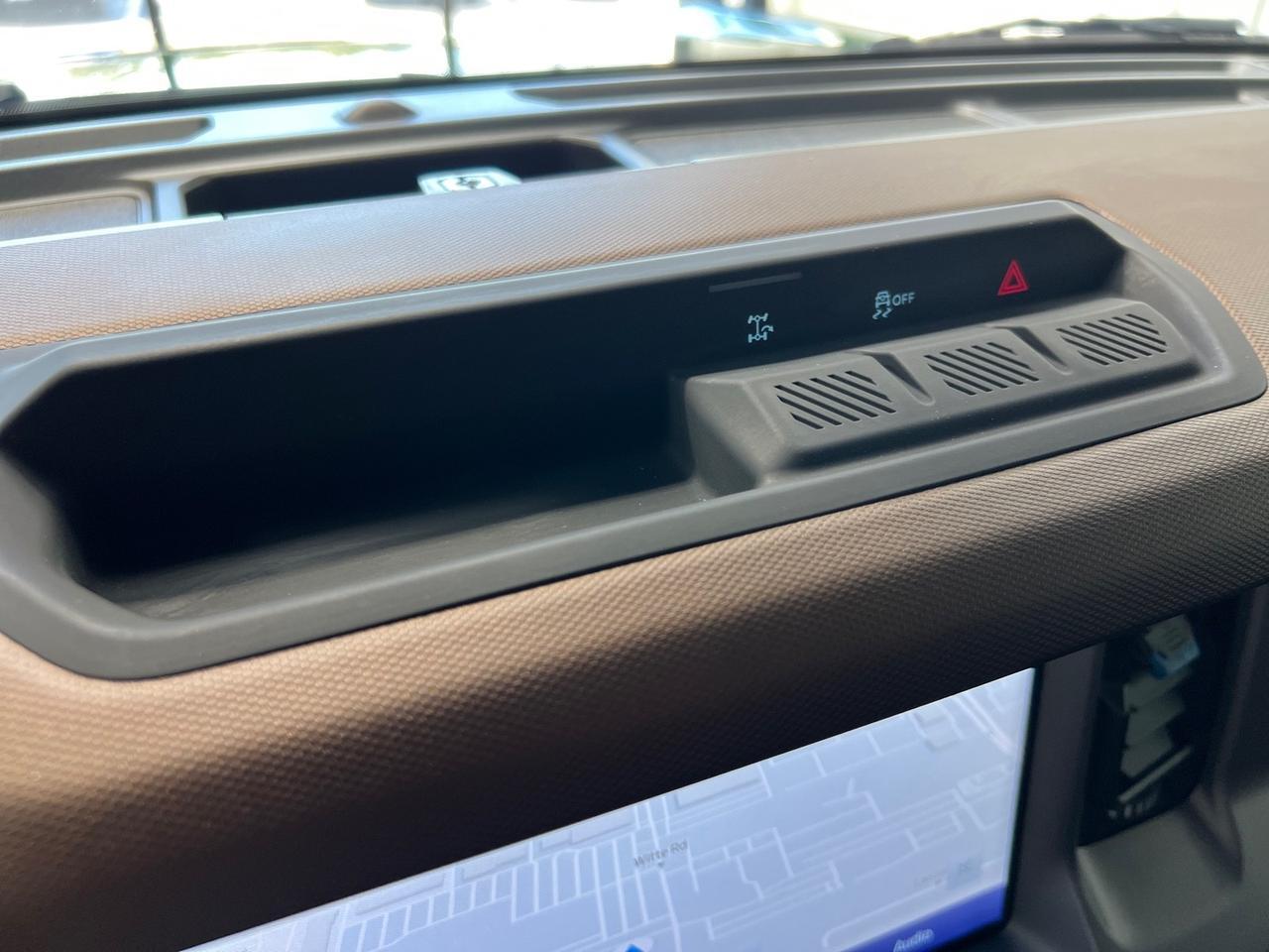 2023 Ford Bronco Outer Banks, High Pkg, V6, Hard Top, Lift, Power Steps Houston TX