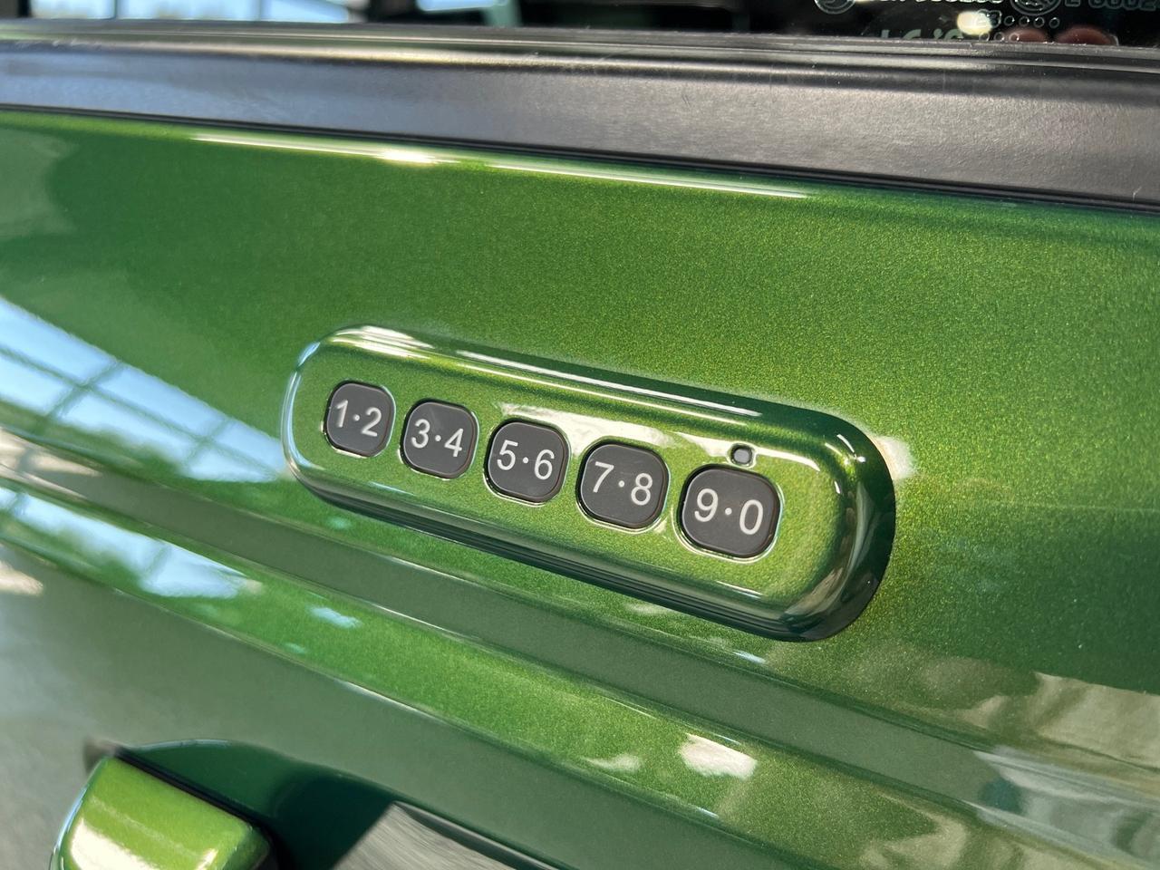 2023 Ford Bronco Outer Banks, High Pkg, V6, Hard Top, Lift, Power Steps Houston TX
