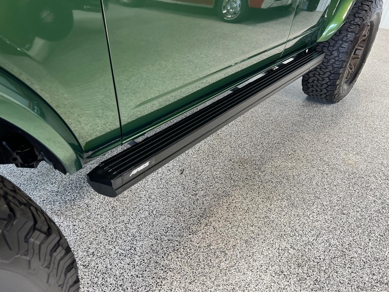 2023 Ford Bronco Outer Banks, High Pkg, V6, Hard Top, Lift, Power Steps Houston TX
