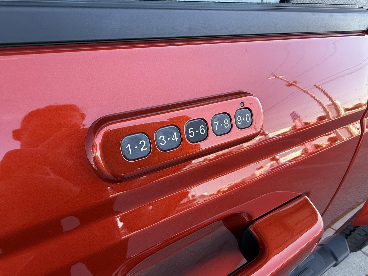 2023 Ford Bronco Outer Banks Knoxville TN