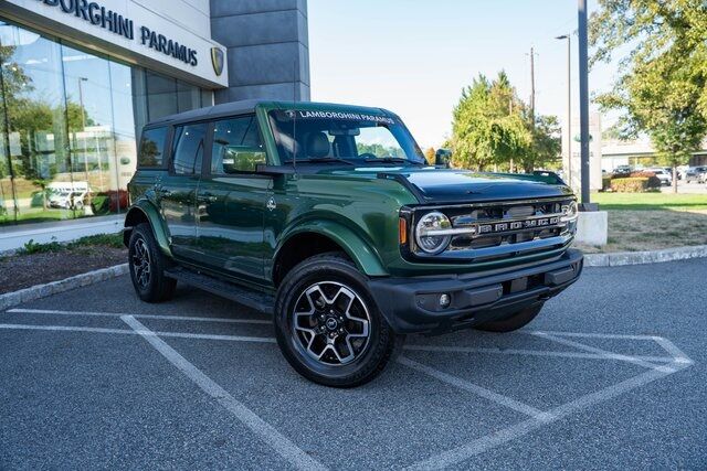 2023 Ford Bronco Outer Banks Paramus NJ