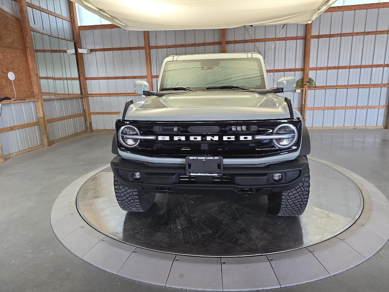 2023 Ford Bronco Outer Banks Sand Lake NY