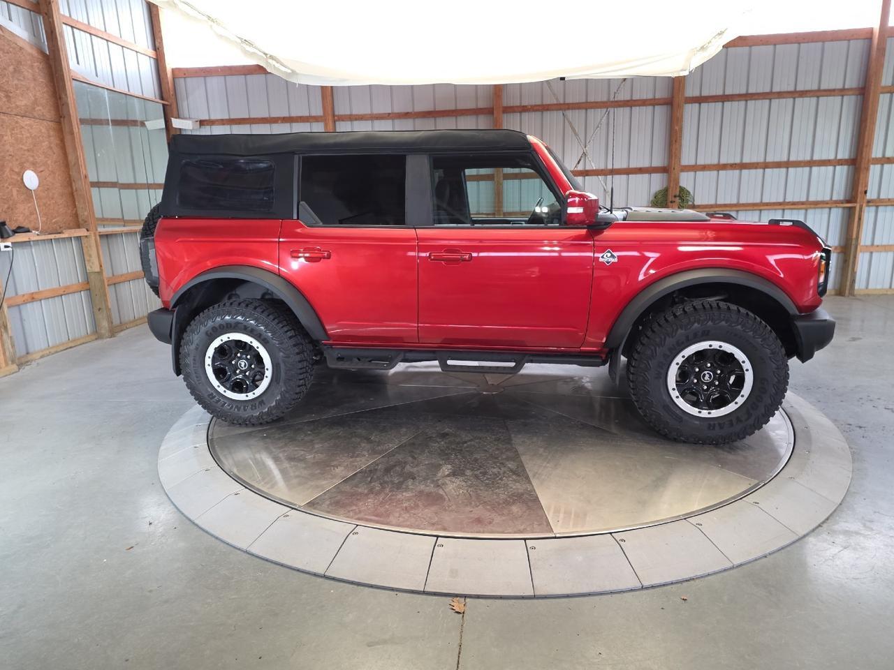2023 Ford Bronco Outer Banks Sand Lake NY