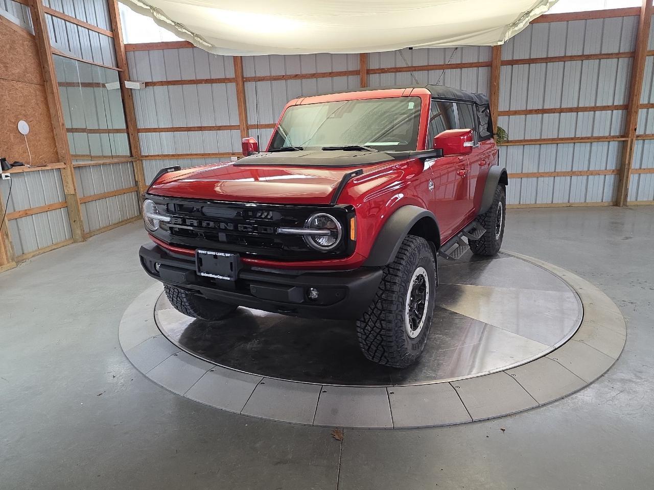 2023 Ford Bronco Outer Banks Sand Lake NY