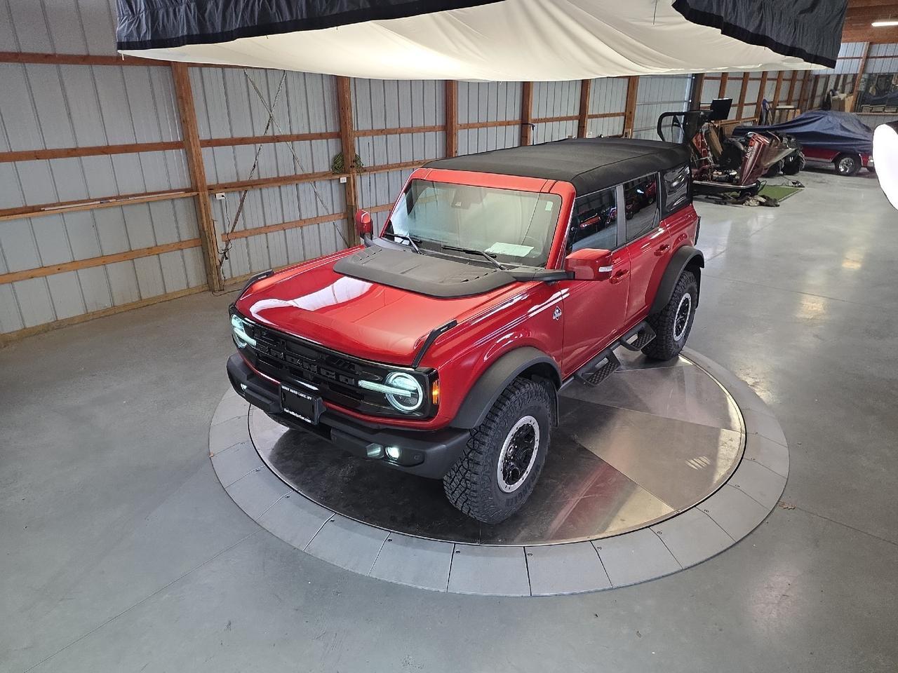 2023 Ford Bronco Outer Banks Sand Lake NY