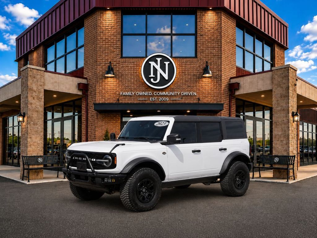 2023 Ford Bronco Wildtrak 4x4's photo