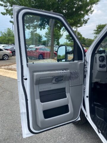 2023 Ford E-350 CUTAWAY Charlotte NC