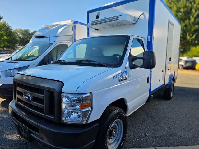 2023 Ford E-350 Cutaway