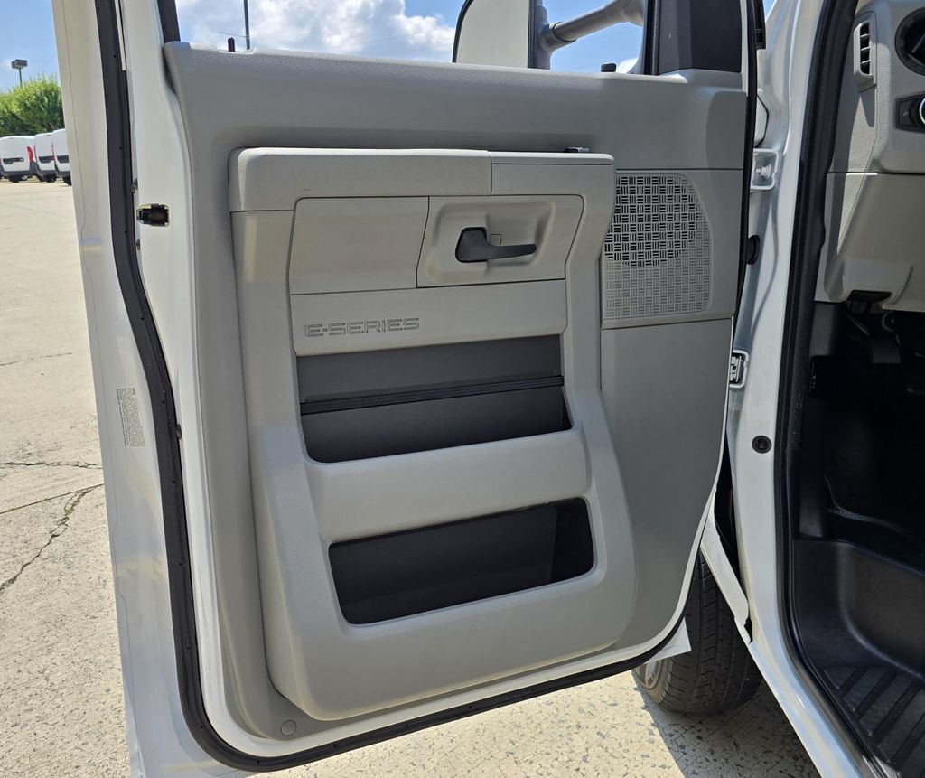 2023 Ford E-350SD Base Concord NC