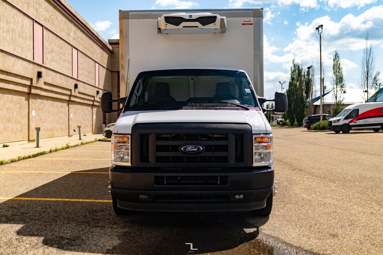 2023 Ford E-450 15 Ft. Cube Van Reefer Red Deer AB