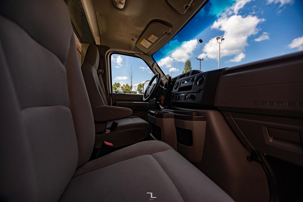 2023 Ford E-450 15 Ft. Cube Van Reefer Red Deer AB