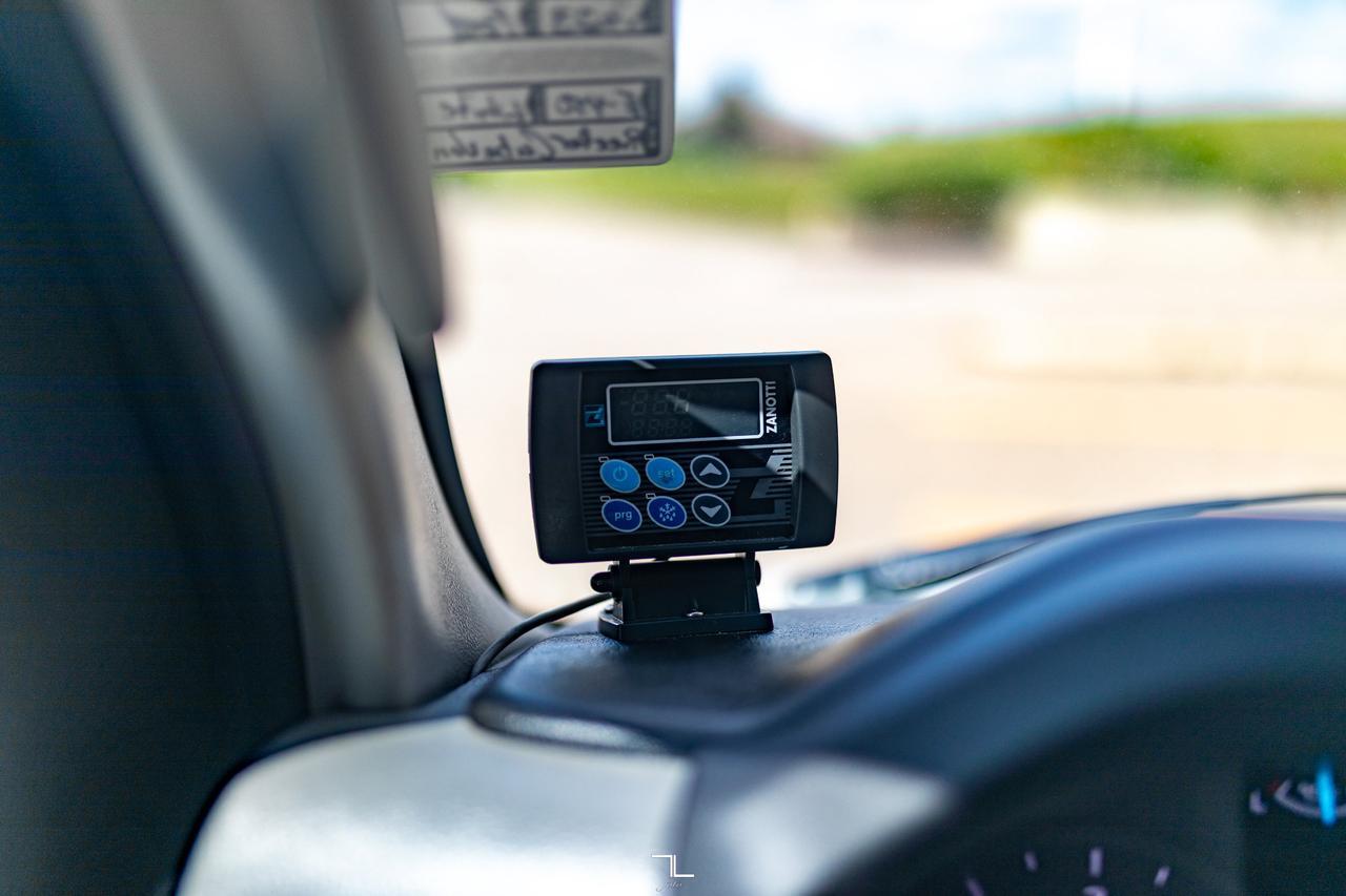 2023 Ford E-450 15 Ft. Cube Van Reefer Red Deer AB